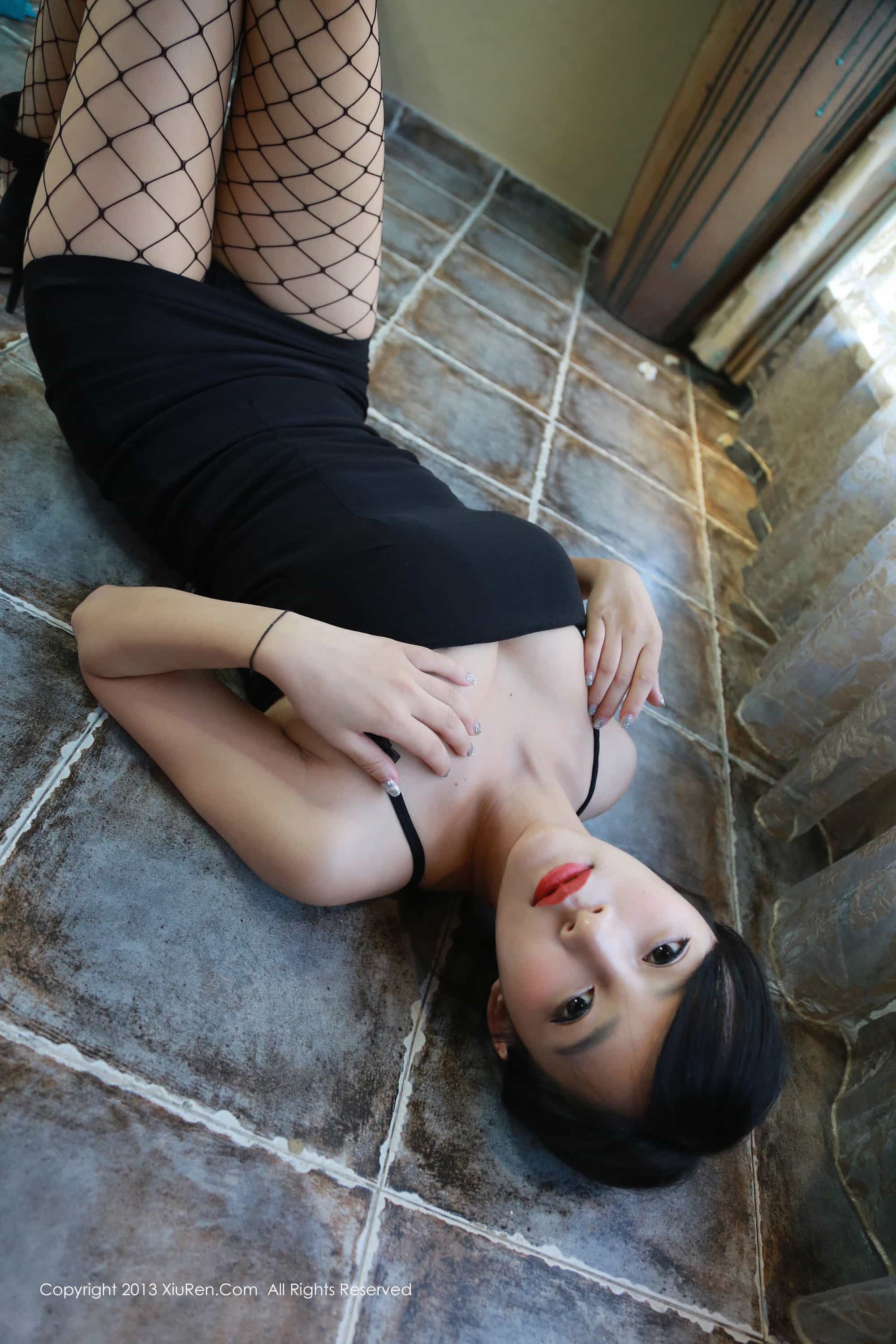 [色贼网] No.0007 易欣viya